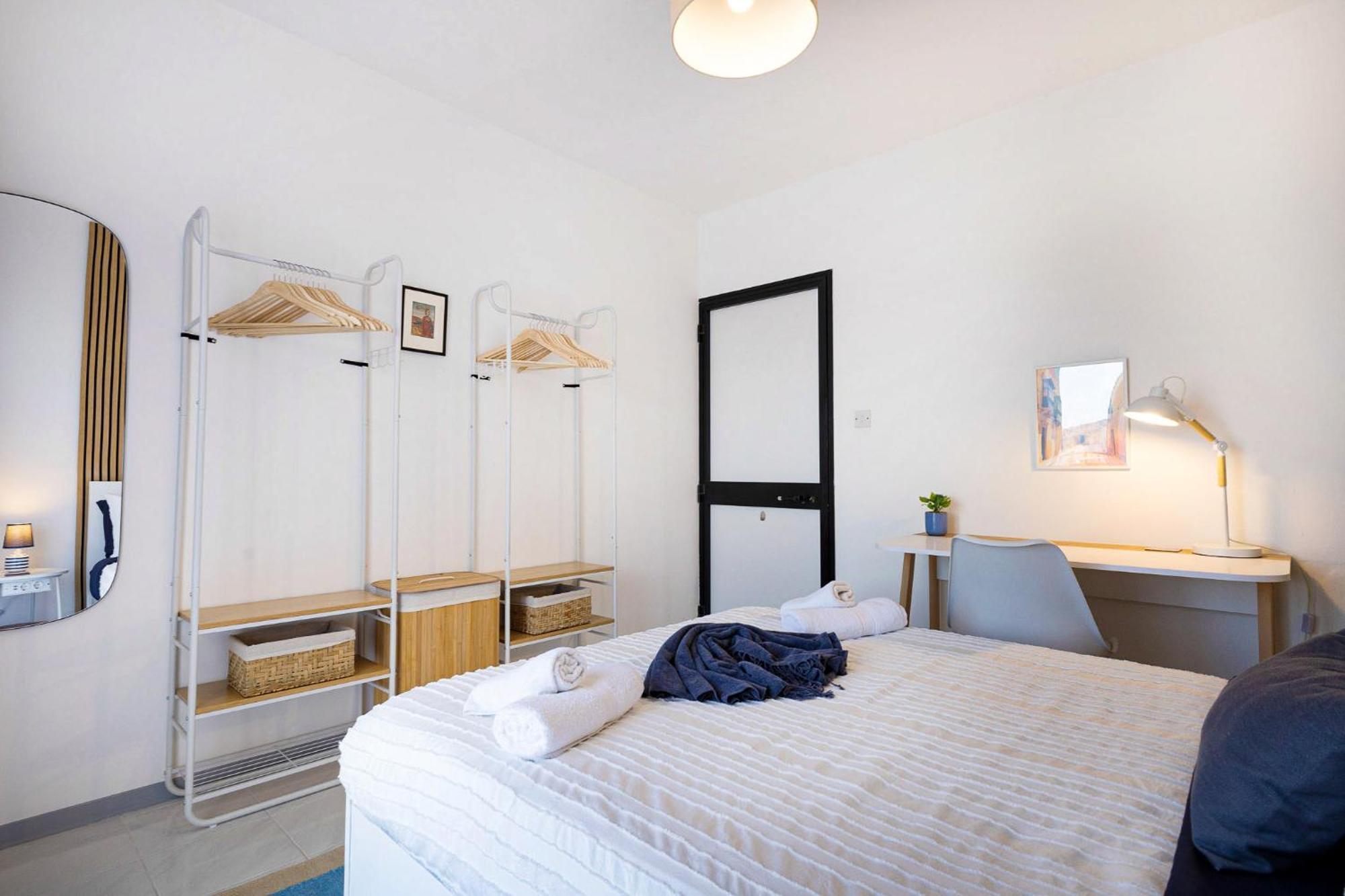 Spacious 2Br Penthouse With A Large Front-Terrace - Close To Bugibba Perched Beach St. Paul's Bay Exterior foto