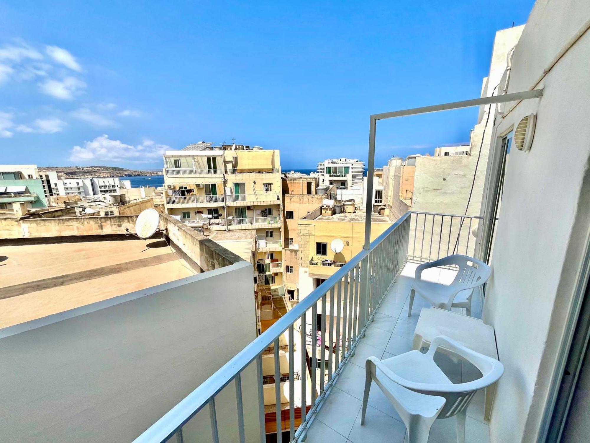 Spacious 2Br Penthouse With A Large Front-Terrace - Close To Bugibba Perched Beach St. Paul's Bay Exterior foto